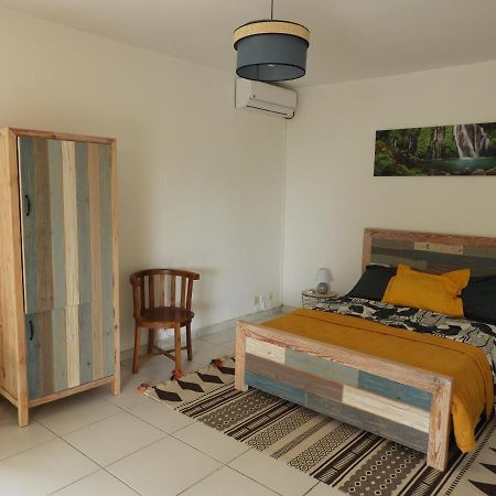 Ti Kaz A Patou, Au Coeur De L'Ile. Apartment Baie-Mahault Exterior foto